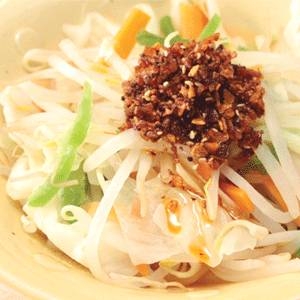 【のし付き(名入れ不可) お歳暮・お中元に】食べるラー油・新宿光来謹製「海鮮辣油」3本入